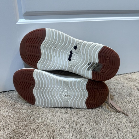 Kizik Lima Shoes Mens Size 5.5 Beige Hands Free Slip On Mesh Walking Sneakers - Picture 6 of 8